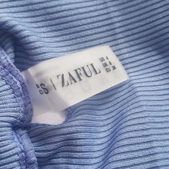 SOLD | NWOT | Zaful Bikini Top | Size Small | Blue - Picture 2 of 3